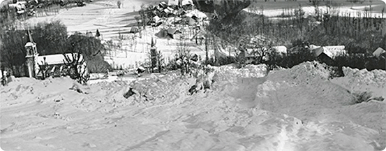 Avalanche in the Barral valley; photo by Plagnat; 30 January 1938.