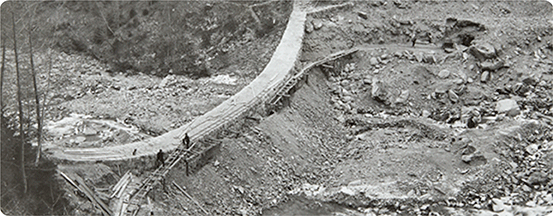 Repaired Dam number 2. The artificial silting is almost complete. The Decauville track is laid on the crest. Parlier 1931